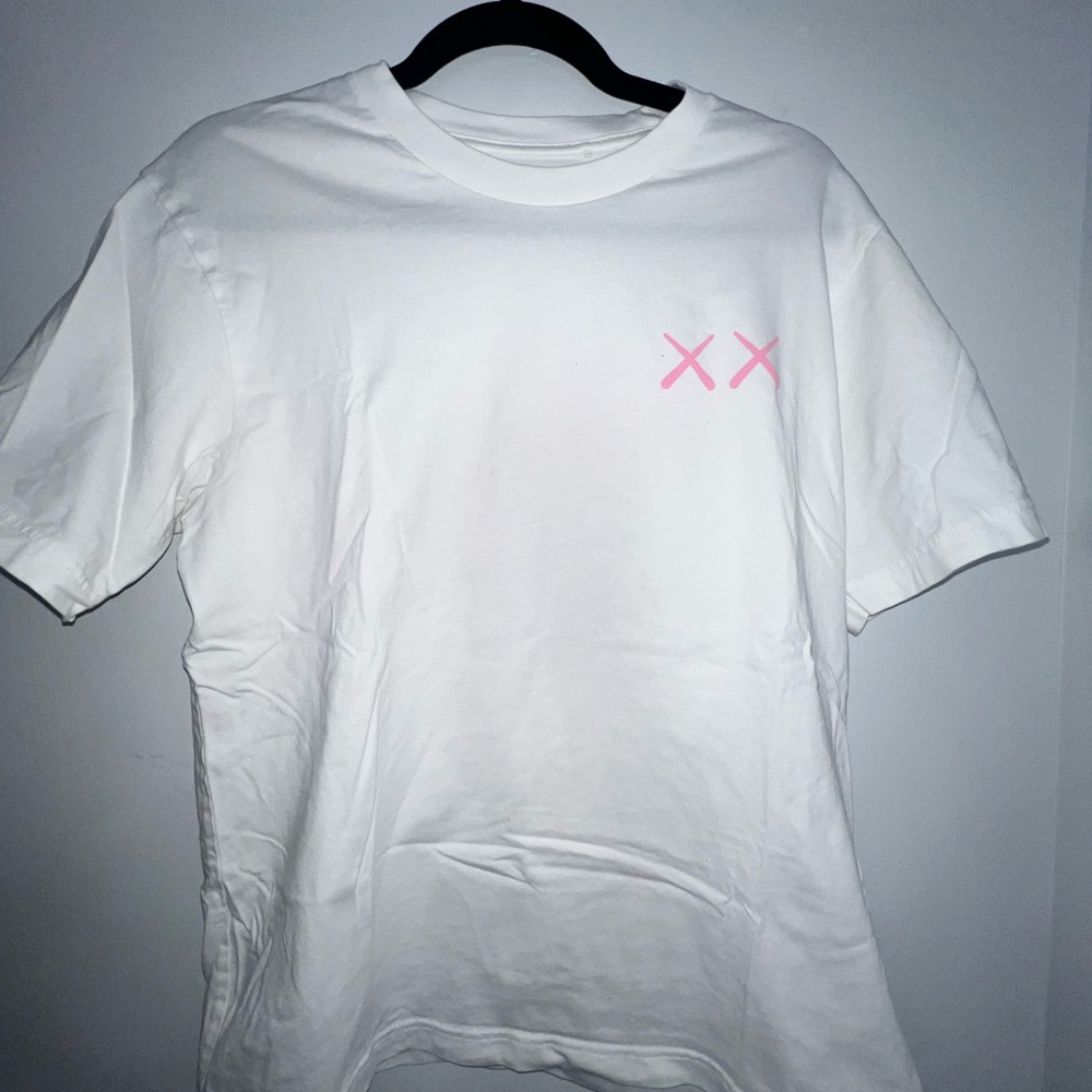 Uniqlo x KAWS